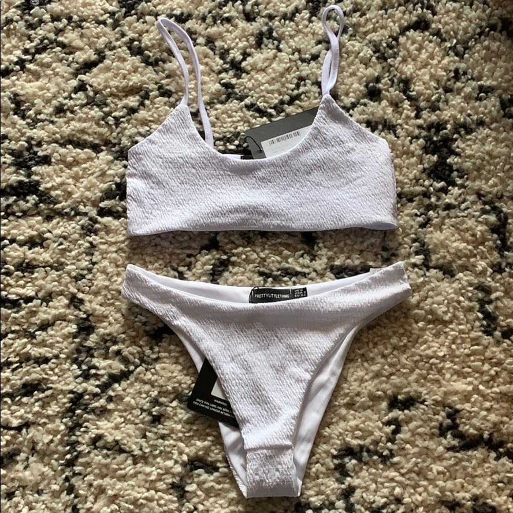 White cheeky bikini